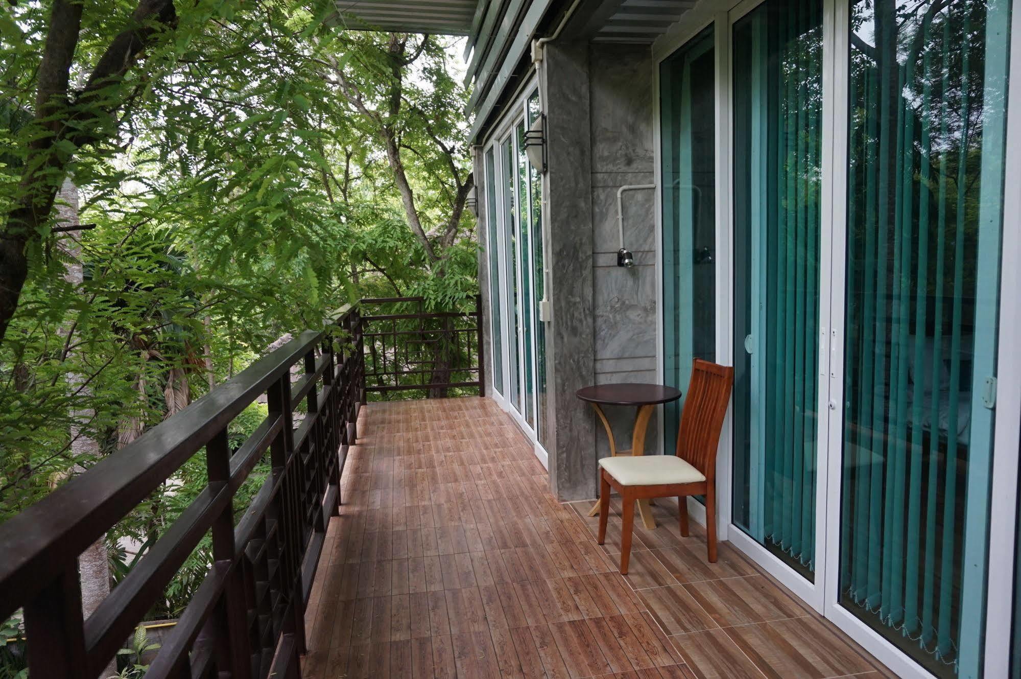 Loei Huen Hao Hug Home&Resort Экстерьер фото